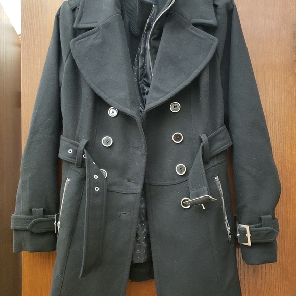 Guess Jacket - Picture 2 of 4